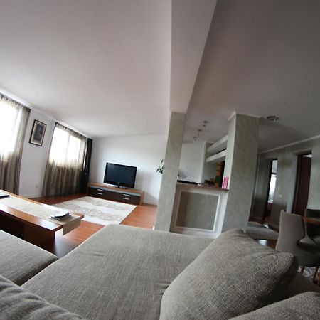 Casa Bucovineana Hotel Suceava Eksteriør billede