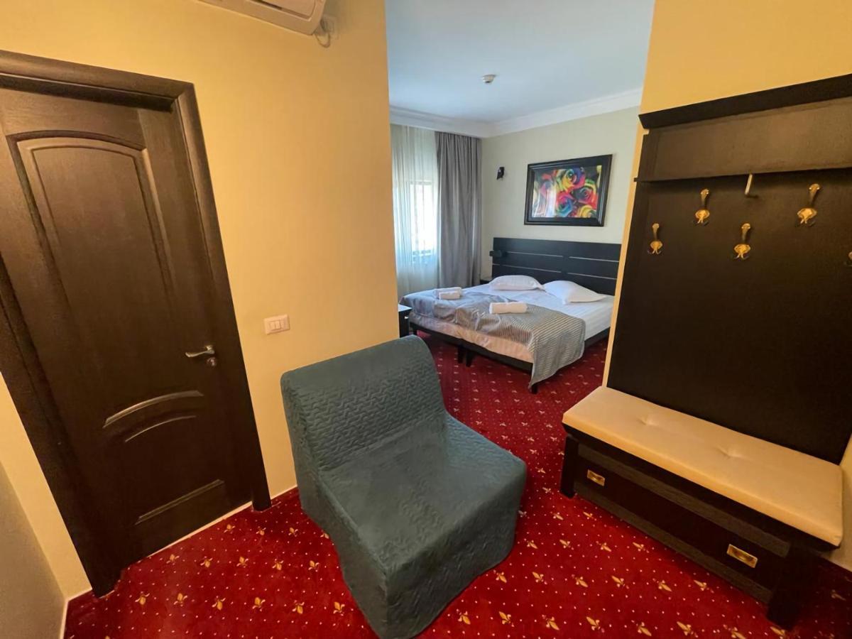 Casa Bucovineana Hotel Suceava Eksteriør billede