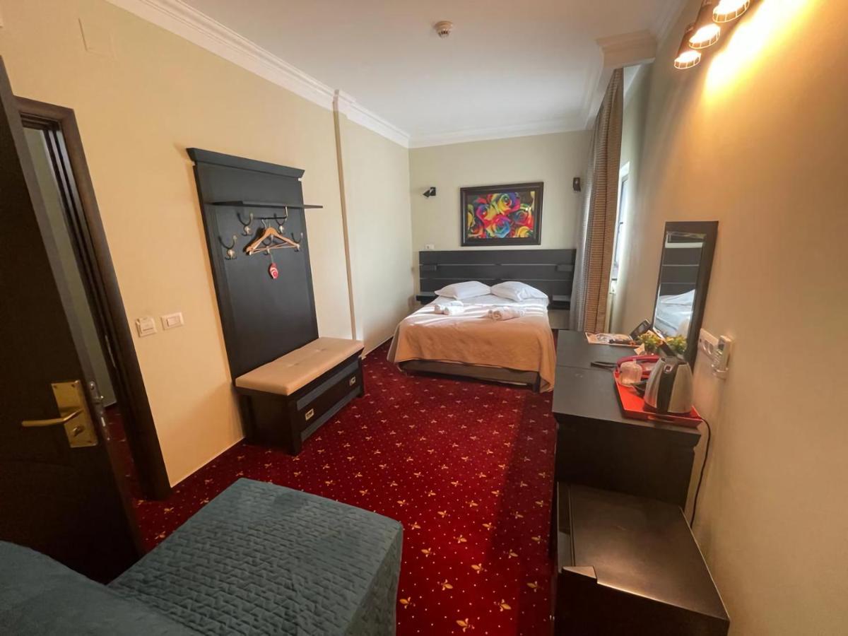 Casa Bucovineana Hotel Suceava Eksteriør billede