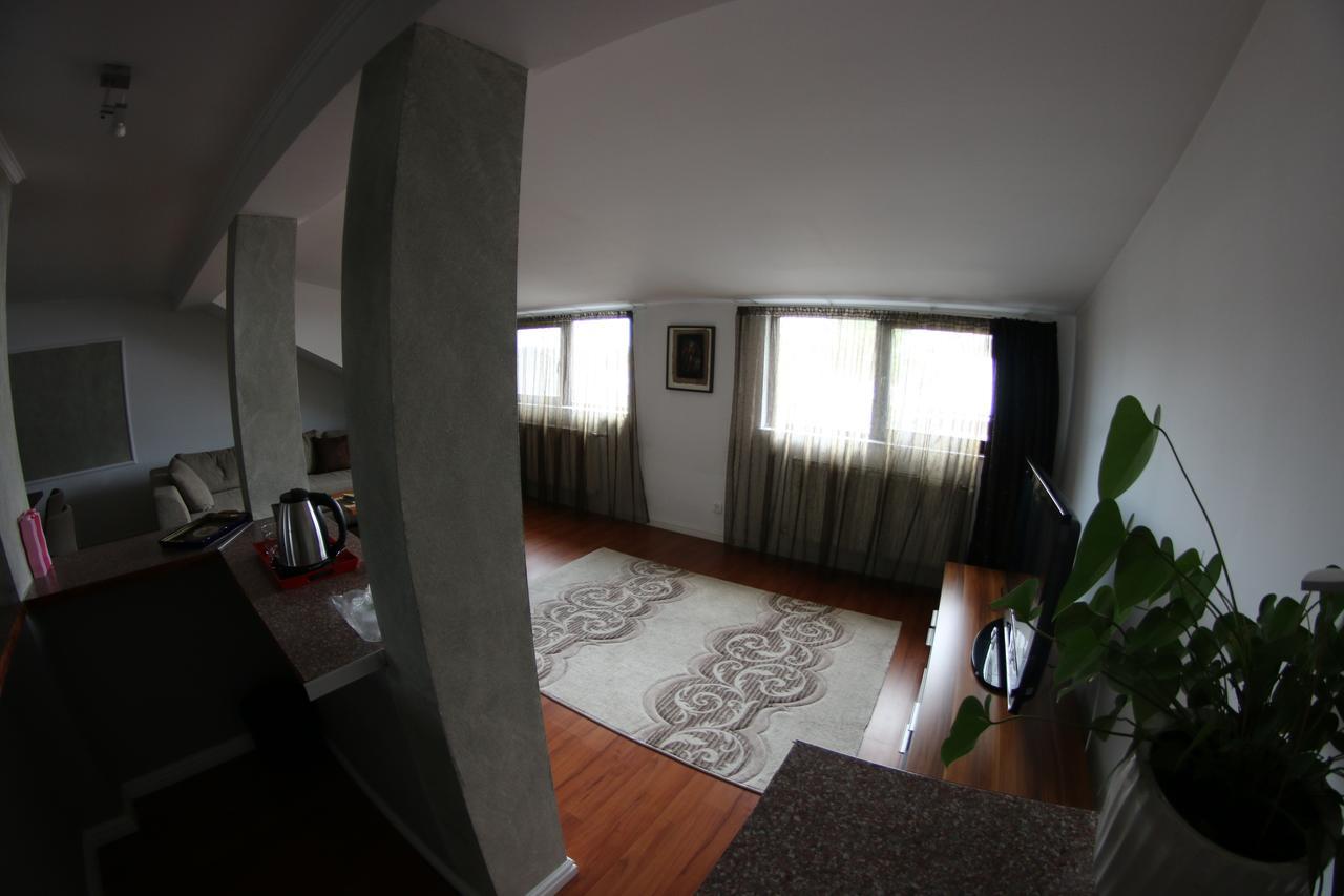 Casa Bucovineana Hotel Suceava Eksteriør billede