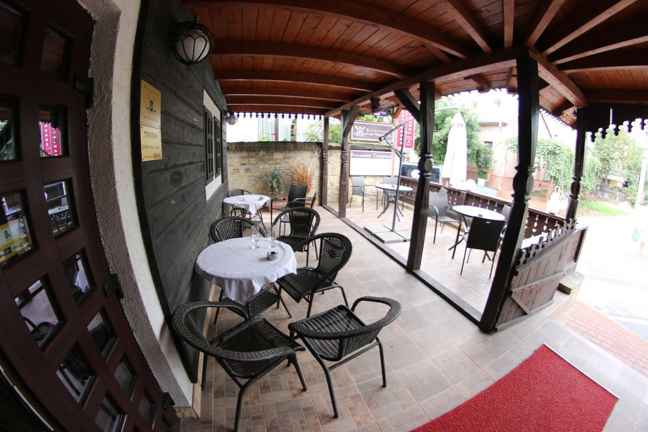 Casa Bucovineana Hotel Suceava Eksteriør billede