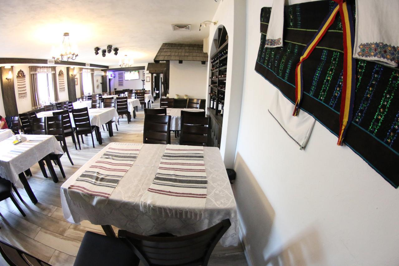 Casa Bucovineana Hotel Suceava Eksteriør billede