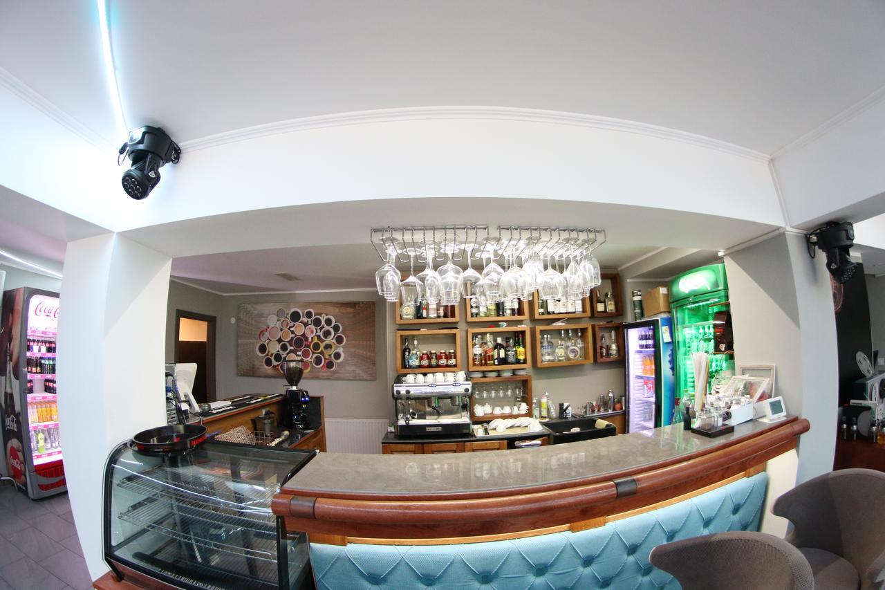 Casa Bucovineana Hotel Suceava Eksteriør billede